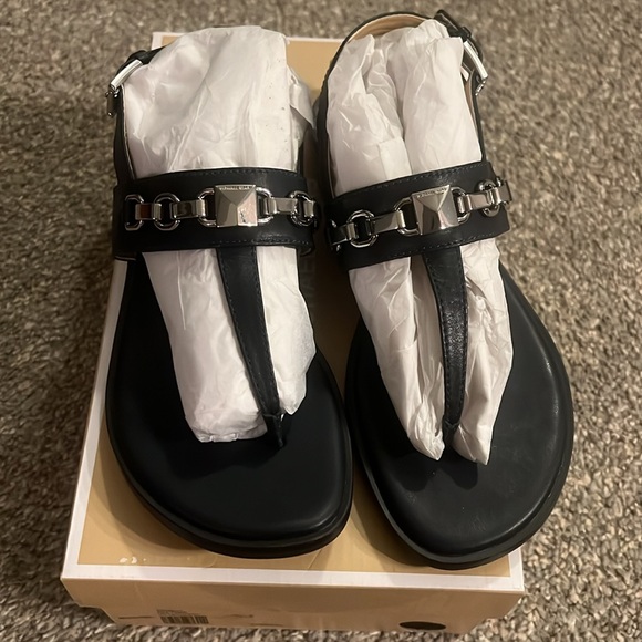 Michael Kors flat sandals. 6.5 - Picture 2 of 10